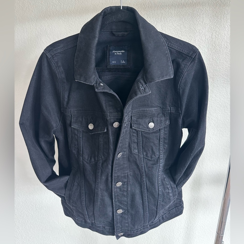 ABERCROMBIE & FITCH Men’s Black Denim Jacket - Medium (true to size)